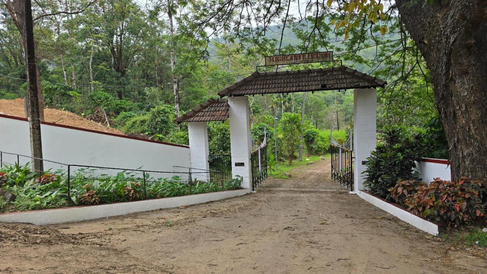 Hotel Highland Estate à Sakleshpur Extérieur photo